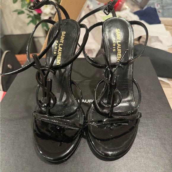 Saint Laurent Cassandra YSL logo heels - Picture 2 of 6